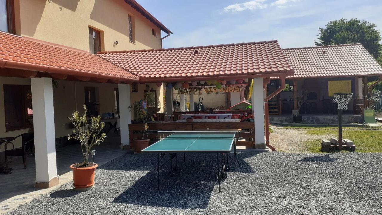 Casa Raisa & Maria Hotel Окна Сибиулуй Екстериор снимка