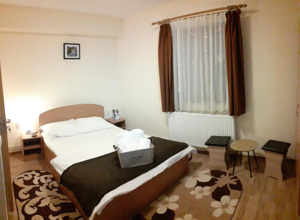 Casa Raisa & Maria Hotel Окна Сибиулуй Екстериор снимка