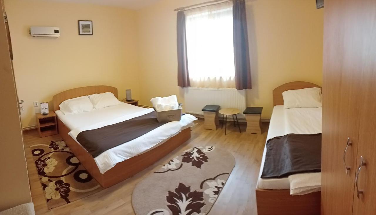 Casa Raisa & Maria Hotel Окна Сибиулуй Екстериор снимка