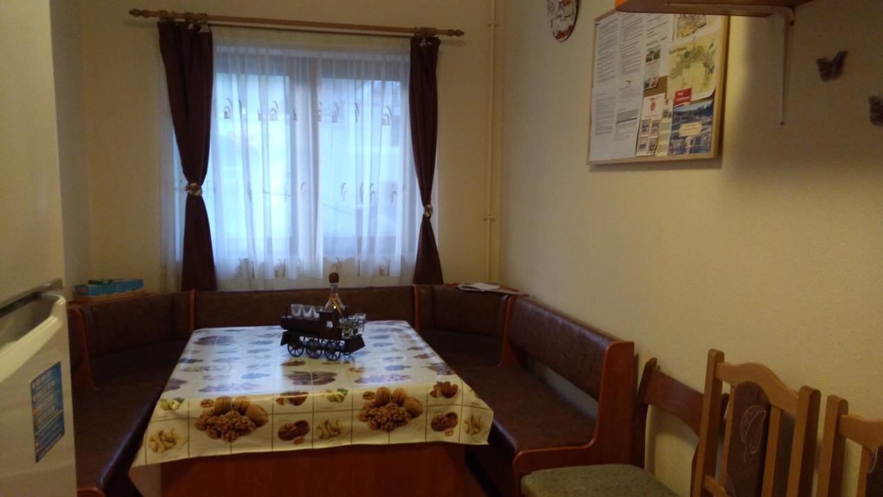 Casa Raisa & Maria Hotel Окна Сибиулуй Екстериор снимка