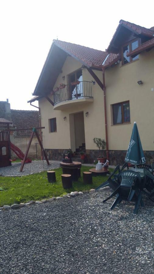 Casa Raisa & Maria Hotel Окна Сибиулуй Екстериор снимка
